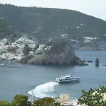 Pina 4* 폰차
