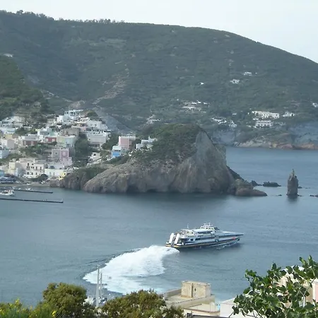 Pina * Ponza